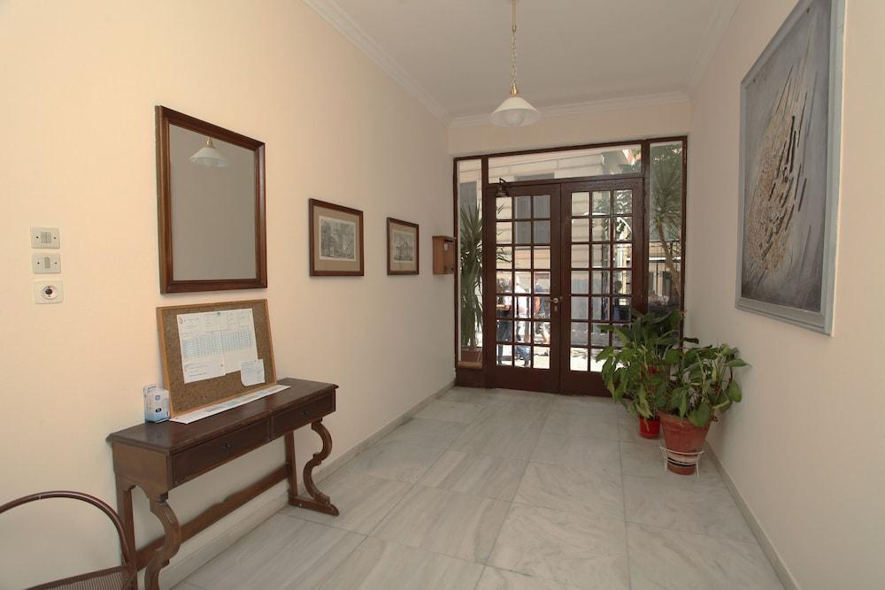 Stylish Studio Below The Acropolis Atenas Exterior foto